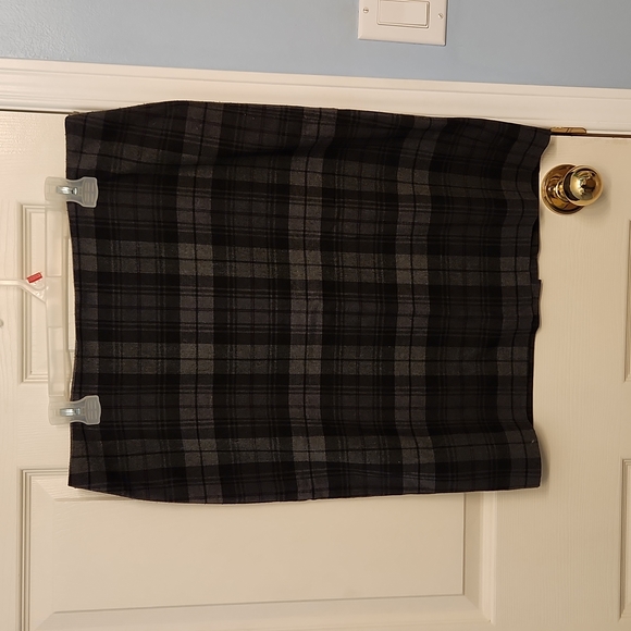Ricki's plaid skirt Sz 12 - Picture 1 of 6